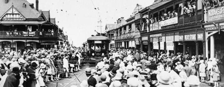 Glenelg Adelaide Tram